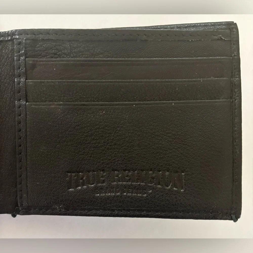 True religion Mens leather wallet